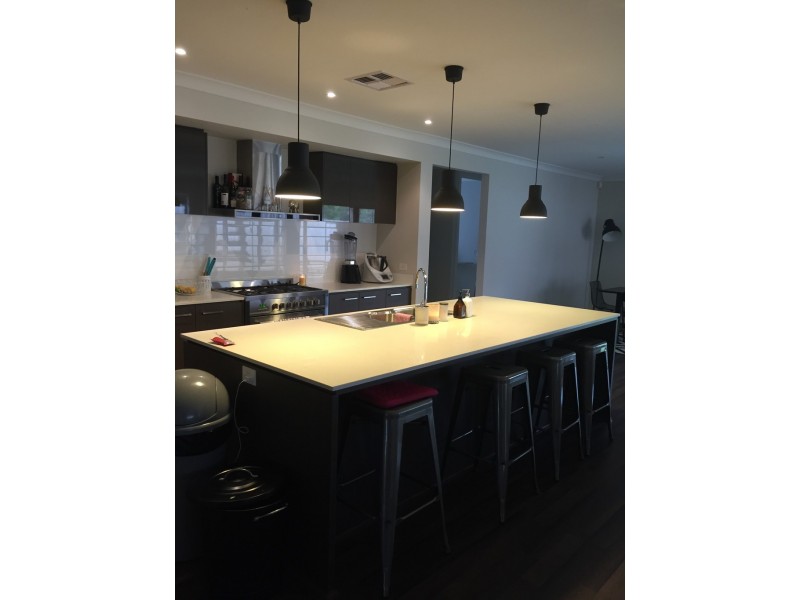 11 Shellbourne Place, Cranebrook NSW 2749