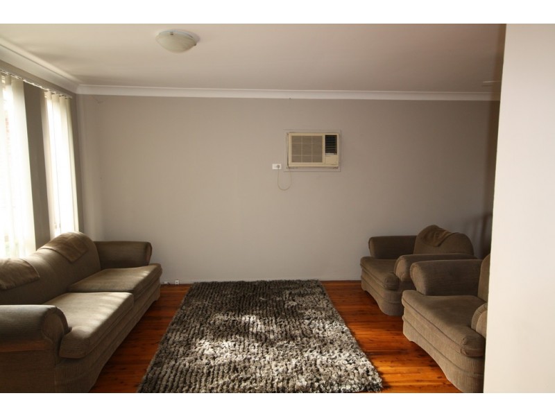 176 Great Western Highway, Colyton NSW 2760