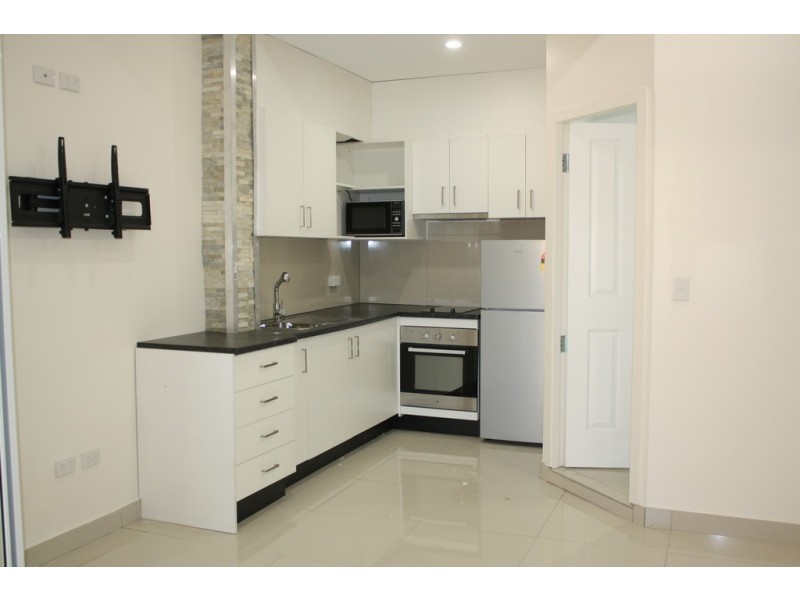 40A SUTTON ST, Cambridge Park NSW 2747