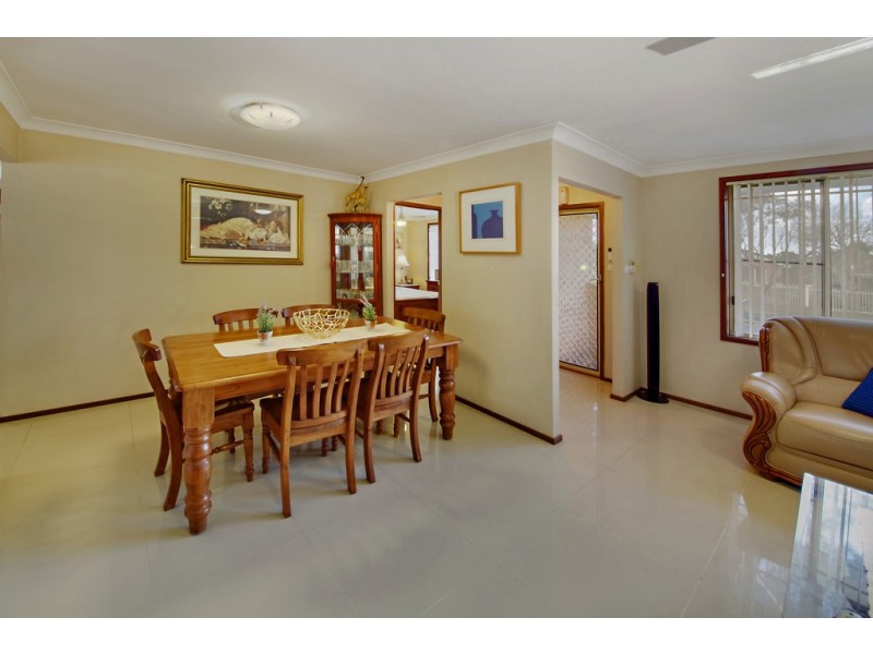 18 Adrienne Street, Glendenning NSW 2761