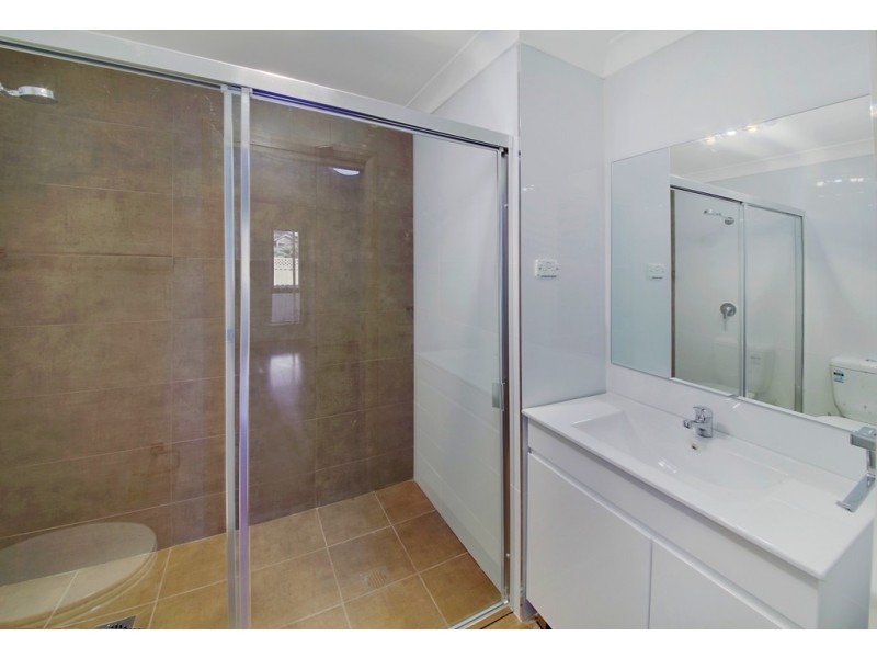 4/17 Carinya Road, Girraween NSW 2145