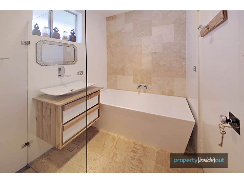 36 The Crescent, Toongabbie NSW 2146