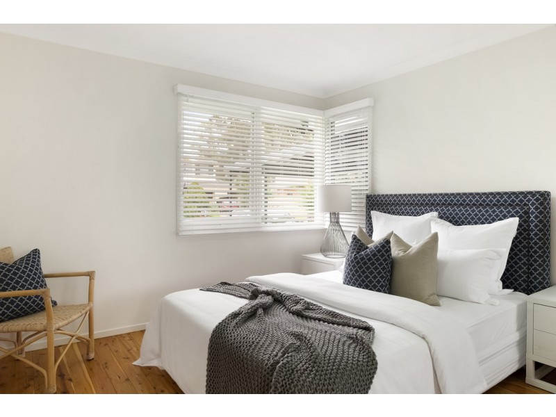 37 Woodlawn Drive, Toongabbie NSW 2146