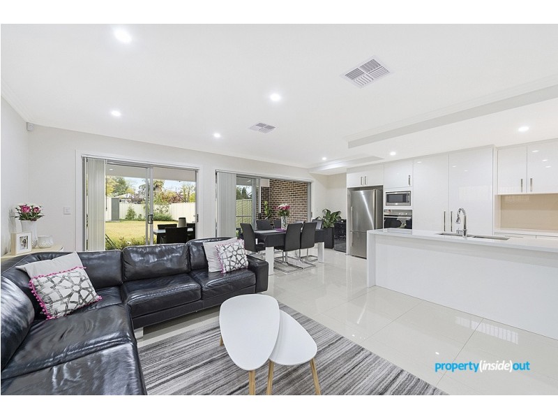 12 Second Avenue, Toongabbie NSW 2146