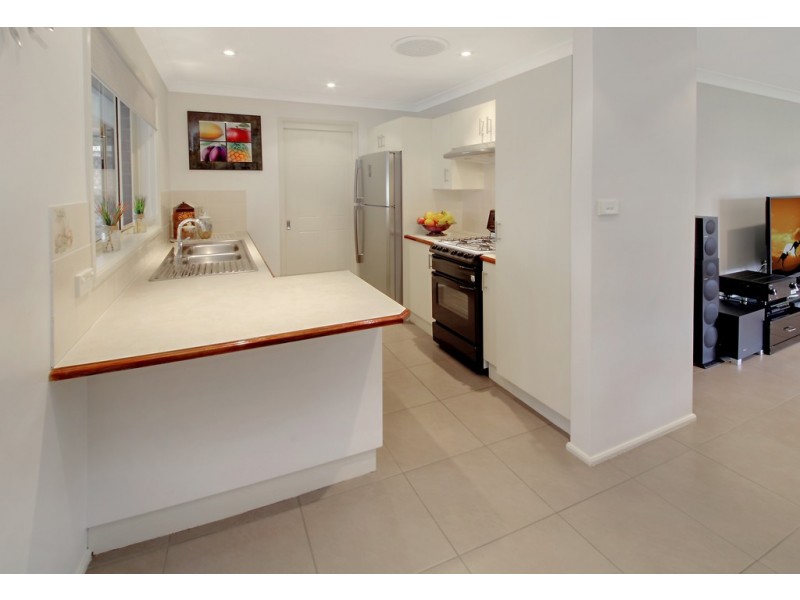 10 Masiku Pl, Glendenning NSW 2761