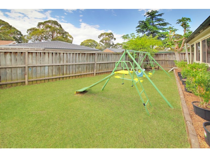 10 Masiku Pl, Glendenning NSW 2761