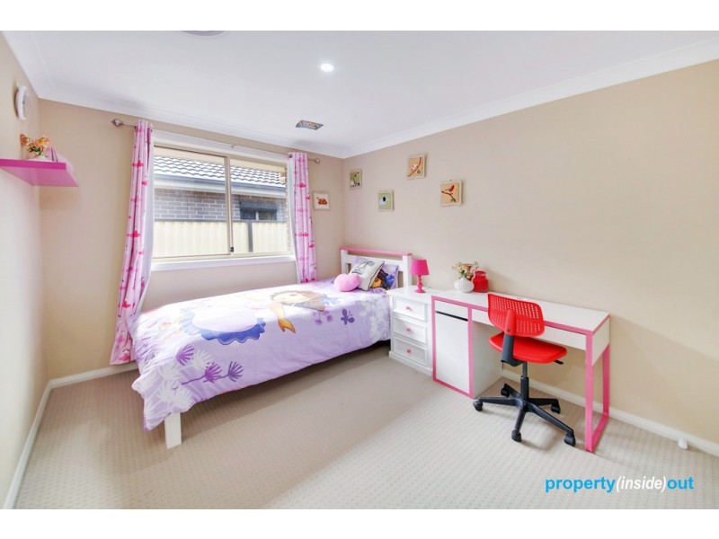 16 Firetail Grove, Plumpton NSW 2761