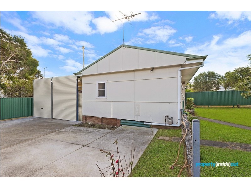 100 Ballandella Road, Toongabbie NSW 2146