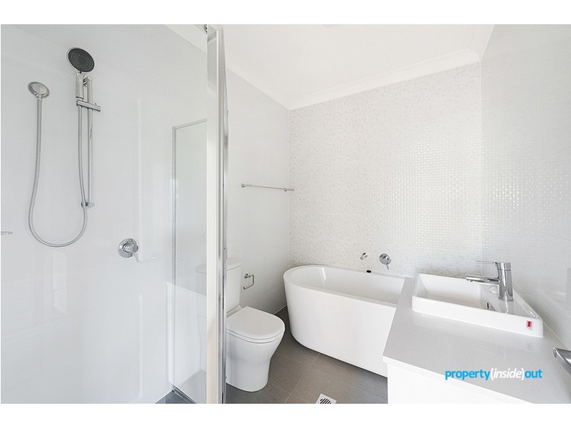 2/32 Portia Rd, Toongabbie NSW 2146