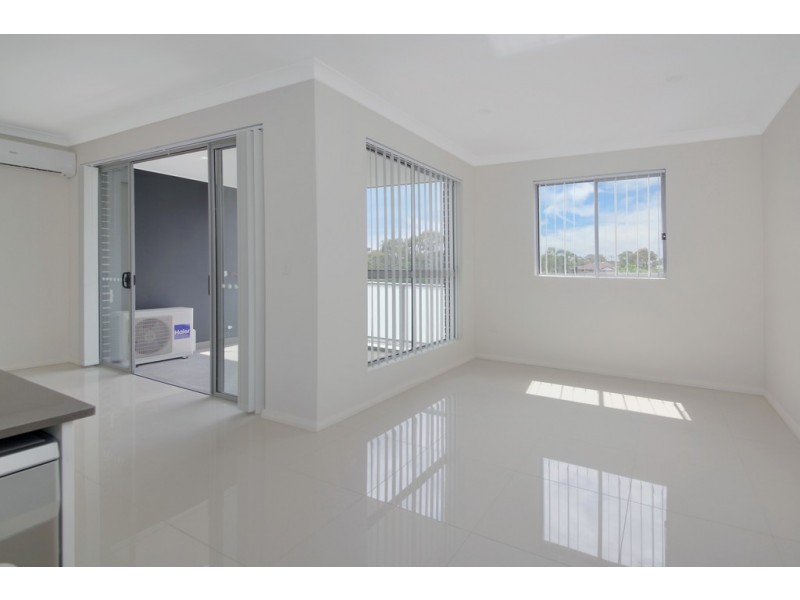 10/1-2 Harvey Place, Toongabbie NSW 2146