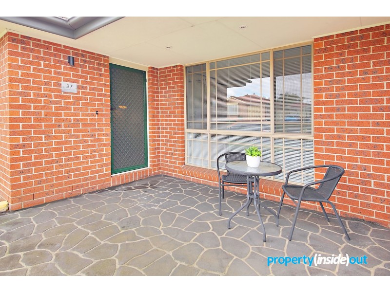 37 Rathmore Circuit, Glendenning NSW 2761