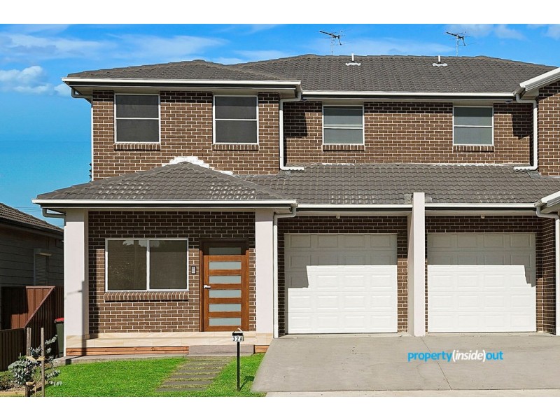 32A Portia Rd, Toongabbie NSW 2146