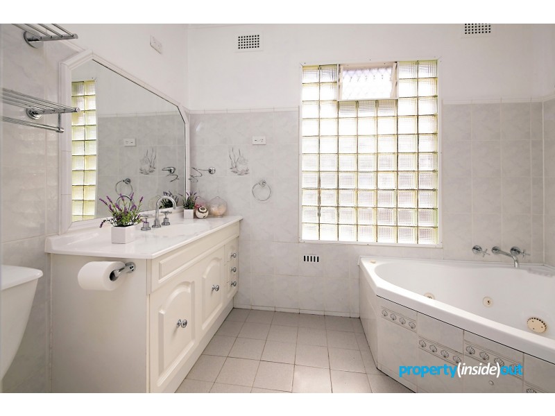 36 Holdsworth St, Merrylands NSW 2160