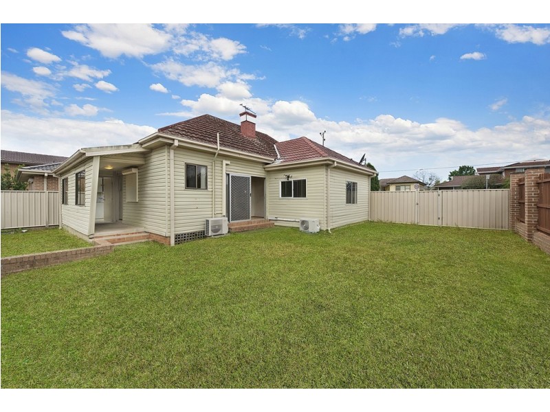 1 MARDI STREET, Girraween NSW 2145