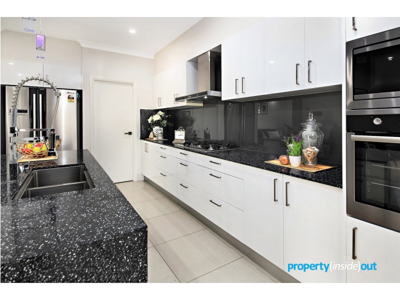 20 Firetail Grove, Plumpton NSW 2761