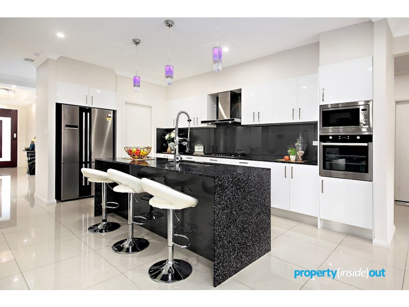 20 Firetail Grove, Plumpton NSW 2761