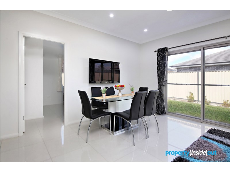 20 Firetail Grove, Plumpton NSW 2761