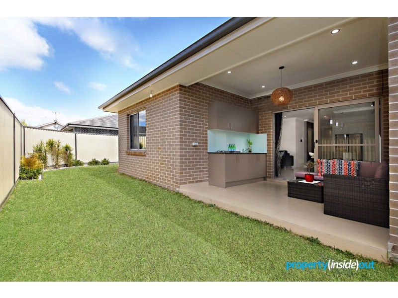 20 Firetail Grove, Plumpton NSW 2761