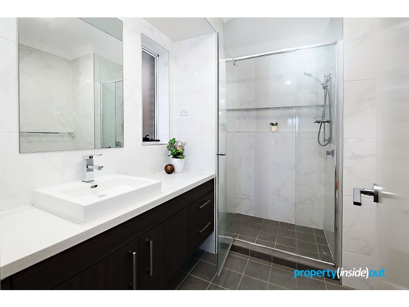 4 Shearer Place, Colebee NSW 2761