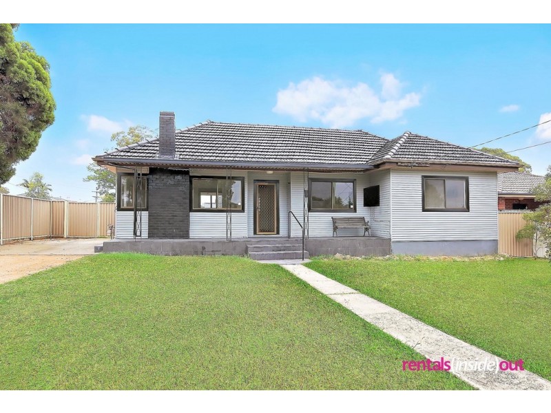 58 Bungaree Rd, Toongabbie NSW 2146