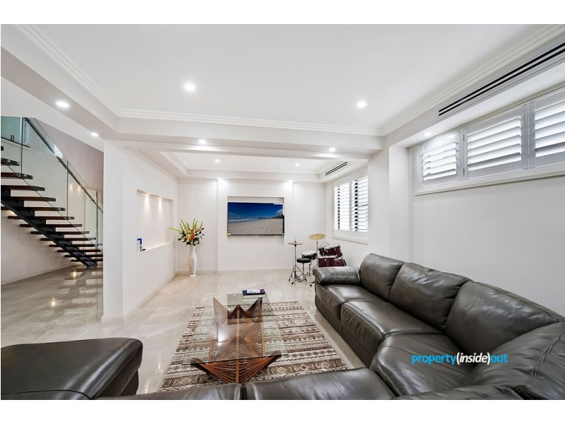 69 Metella Rd, Toongabbie NSW 2146