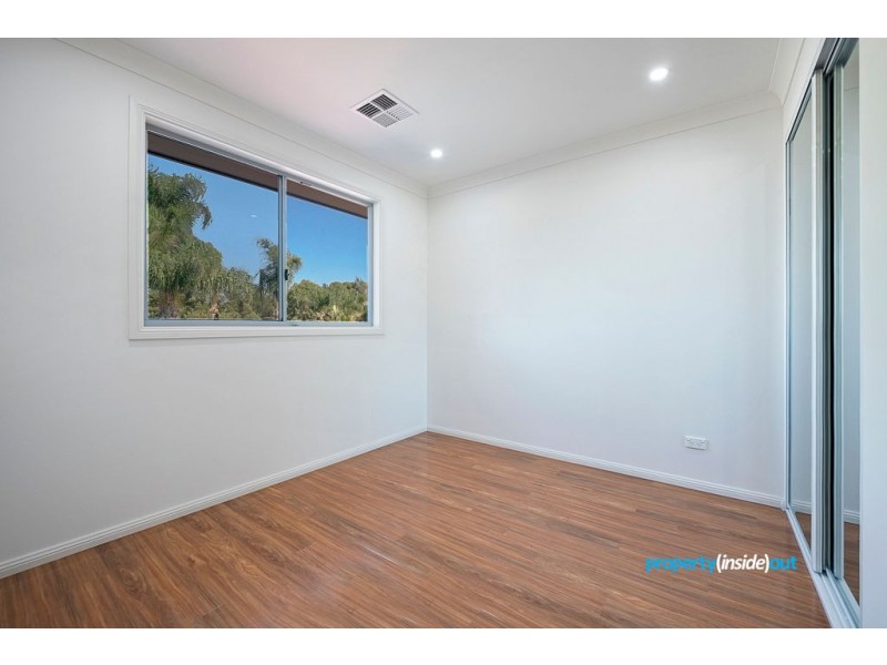 32 Portia Road, Toongabbie NSW 2146