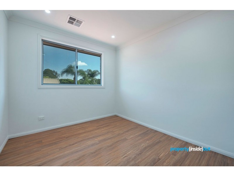 32 Portia Road, Toongabbie NSW 2146
