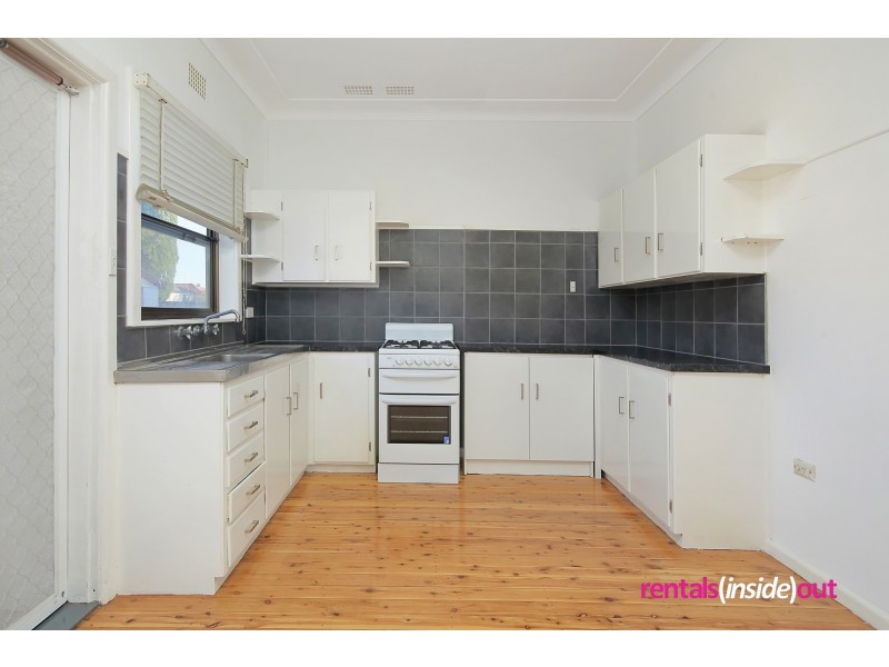 20 Scott Street, Toongabbie NSW 2146