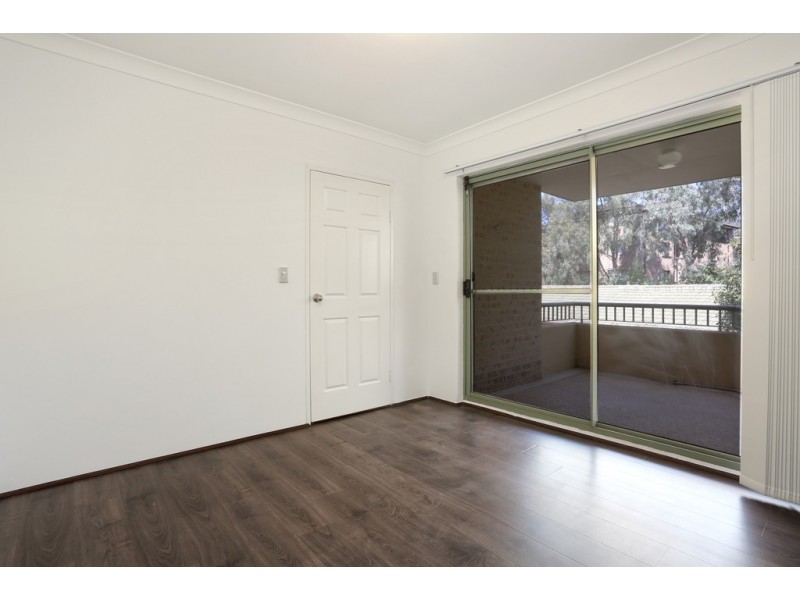 3/235 Targo Road, Girraween NSW 2145