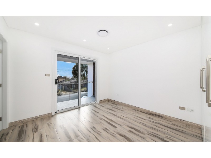 61A Oramzi Road, Girraween NSW 2145