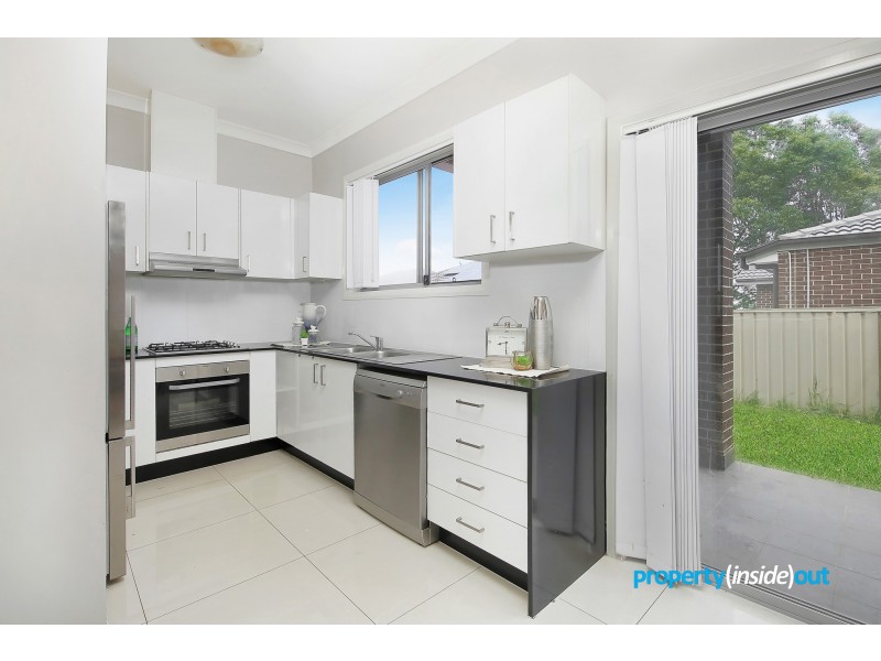2/48 Denis Winston Drive, Doonside NSW 2767