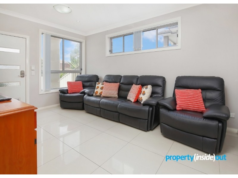 2/48 Denis Winston Drive, Doonside NSW 2767