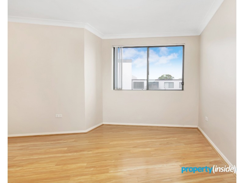 27/465-481 Wentworth Ave, Toongabbie NSW 2146
