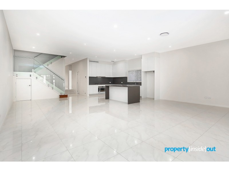 36 Binalong Road, Pendle Hill NSW 2145