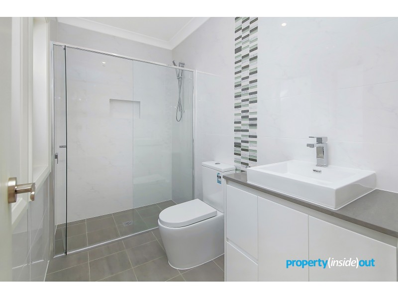 36 Binalong Road, Pendle Hill NSW 2145