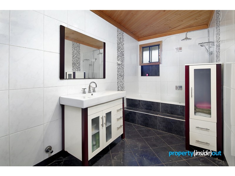 1 Kipling Drive, Colyton NSW 2760