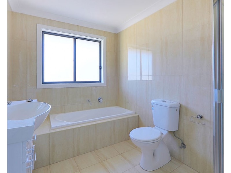 1A LINDEN STREET, Toongabbie NSW 2146