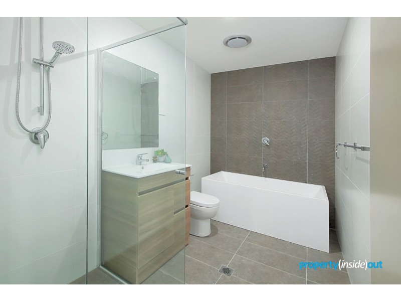 1/11-13 Octavia St, Toongabbie NSW 2146