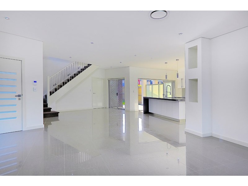 1 Watkin Tench Parade, Pemulwuy NSW 2145