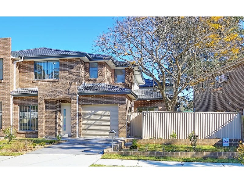 1 Linden St, Toongabbie NSW 2146