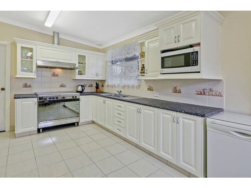 28 Beamish Road, Northmead NSW 2152