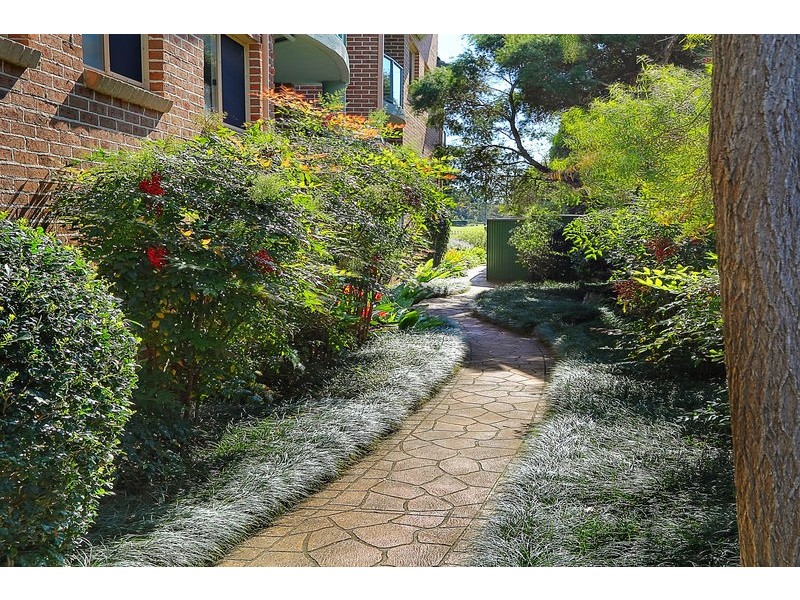 12/27-28 Parkside Lane, Westmead NSW 2145