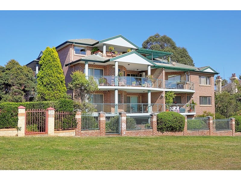12/27-28 Parkside Lane, Westmead NSW 2145
