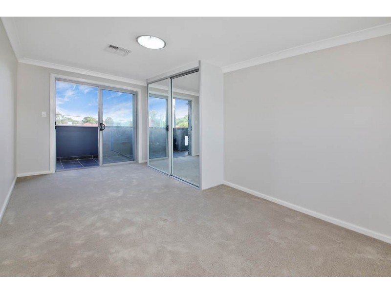 4/221 Fowler Road, Guildford NSW 2161