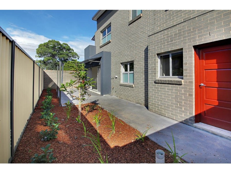 4/221 Fowler Road, Guildford NSW 2161