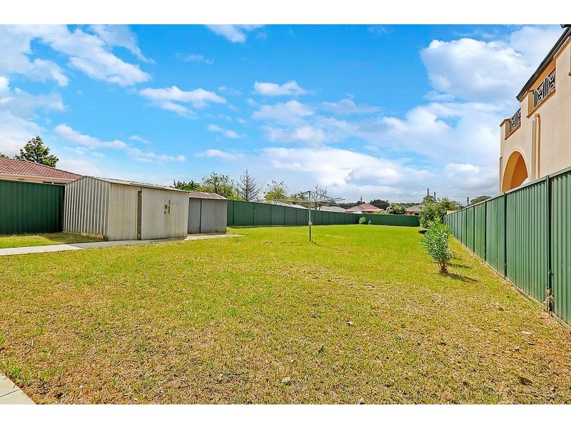 74 Eton St, Smithfield NSW 2164