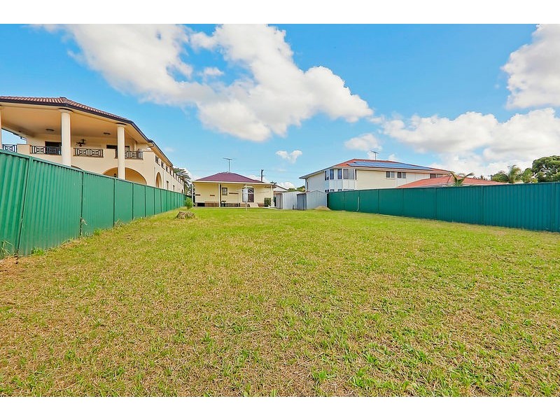 74 Eton St, Smithfield NSW 2164