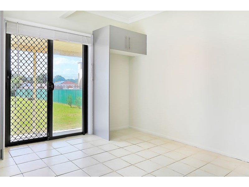 74 Eton St, Smithfield NSW 2164