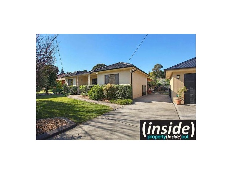 5 Budgeree Road, Toongabbie NSW 2146