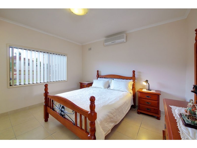7 Abbott Street, Merrylands NSW 2160